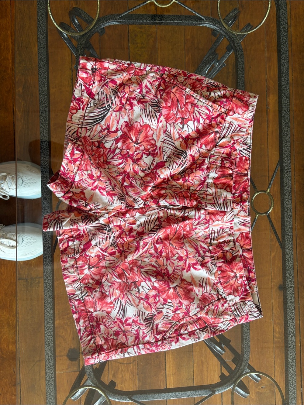 Ann Taylor Floral Pink and White Women’s Shorts